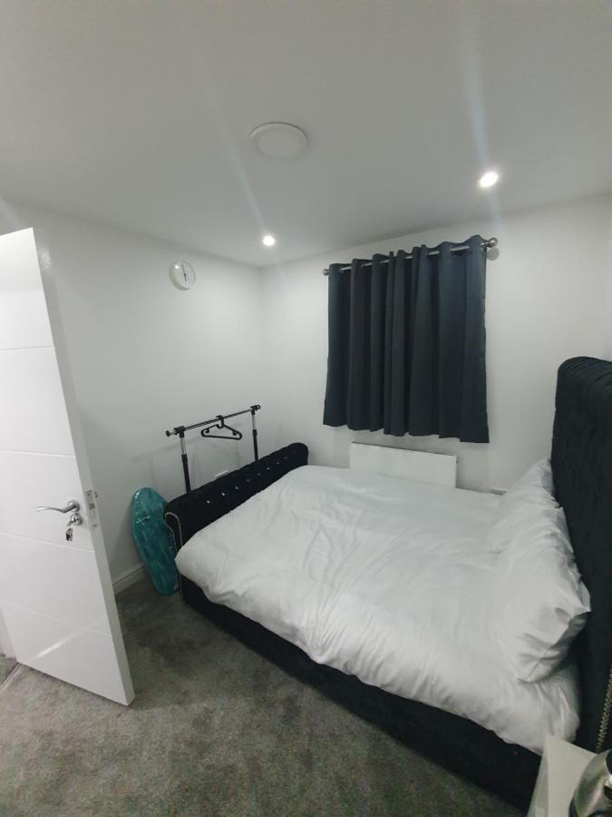 Beautiful Rooms Shaw St And Pine St Bury  Exteriér fotografie
