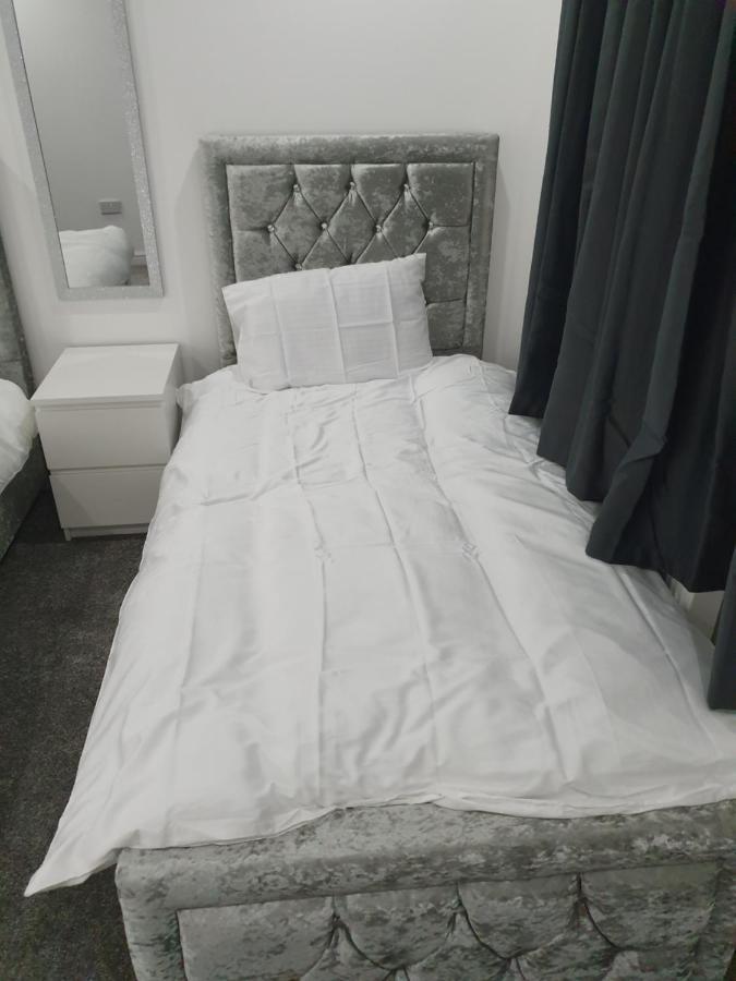 Beautiful Rooms Shaw St And Pine St Bury  Exteriér fotografie