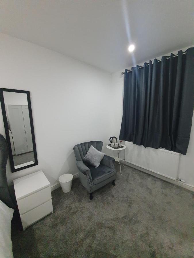 Beautiful Rooms Shaw St And Pine St Bury  Exteriér fotografie