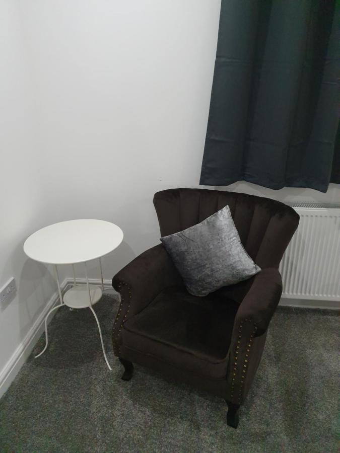 Beautiful Rooms Shaw St And Pine St Bury  Exteriér fotografie